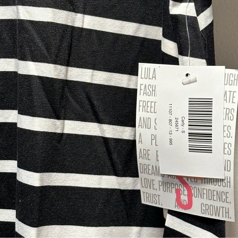 LulaRoe Carly Midi Dress High Low Hem Stretchy Comfortable Black & White S 6-8 - Picture 9 of 15